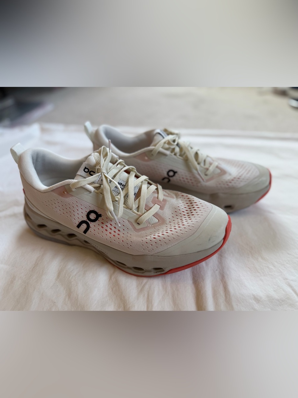 On Cloudsurfer Trail 2 Men’s Size 10 Ivory Ghost Running Shoes